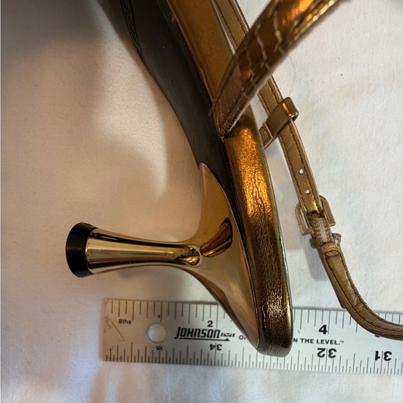 Nine West Metallic Gold Bronze Slingback Kitten Heels size 8 - Picture 11 of 13